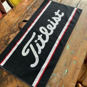 Titleist Black and White Golf Towel